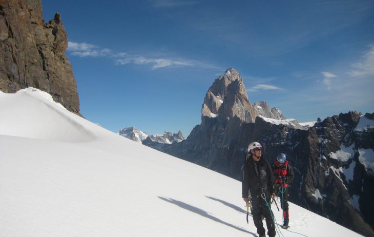 Willi e Guillermo sul ghiacciaio nei pressi della cima del Cerro Solo.